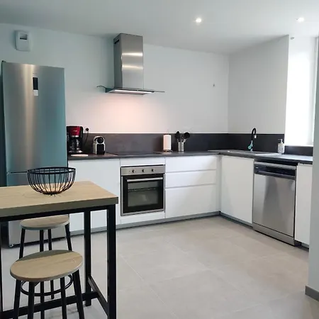 Holiday home Atypique De Maubourg, De A 8 Personnes, Proche Depart Passerelle