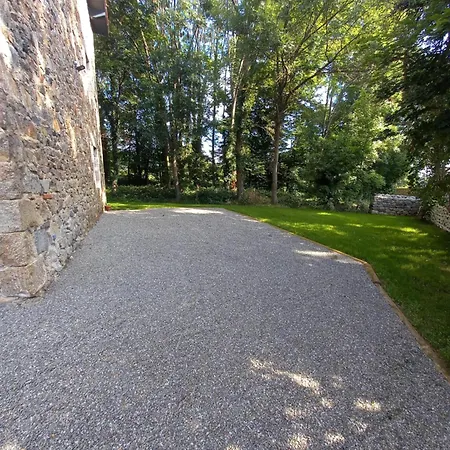 Atypique De Maubourg, De A 8 Personnes, Proche Depart Passerelle Holiday home